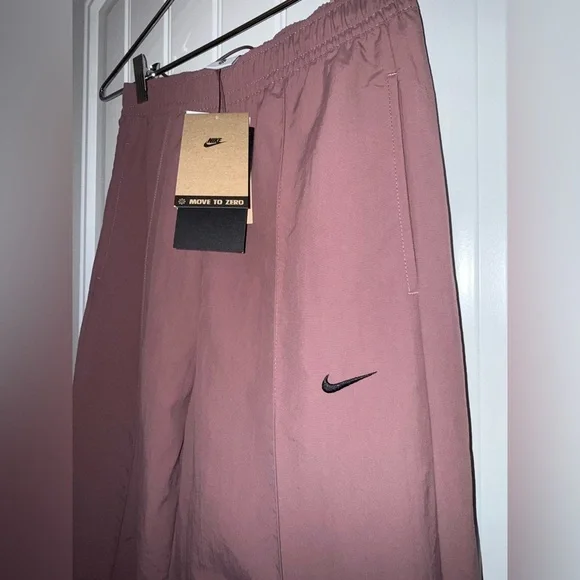 Nike Pink Track Pants with High-Rise Waist - Picture 6 of 16